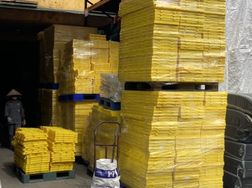 Sàn heo 40x55 Nhựa Bình Thuận tại Hà Nội - Số lượng lớn